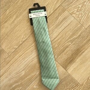 NWT Bespoke Green Blue Striped Tie